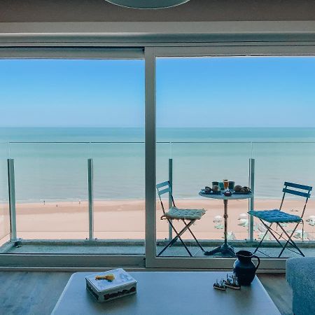 Genieten Van De Vlaamse Kust Met Prachtig Zeezicht De Haan Exteriér fotografie