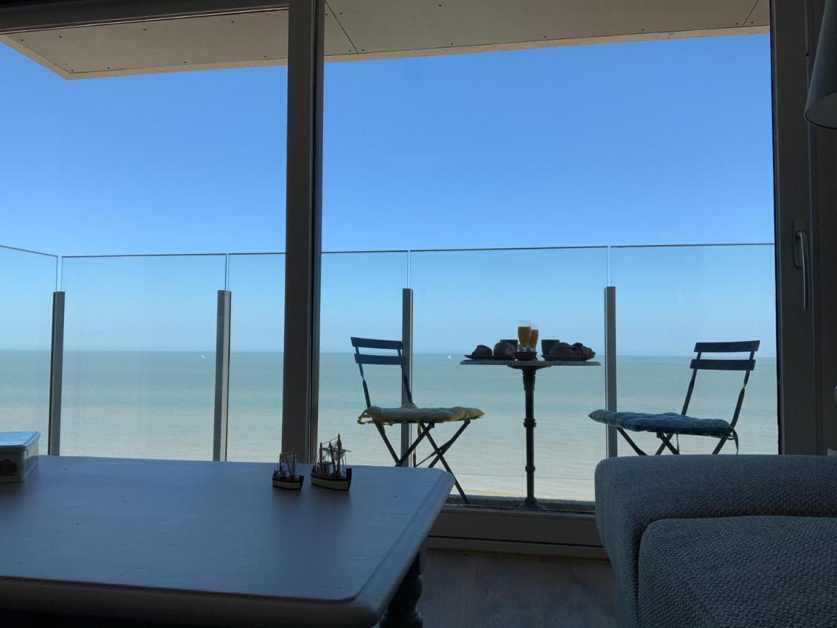 Genieten Van De Vlaamse Kust Met Prachtig Zeezicht De Haan Exteriér fotografie