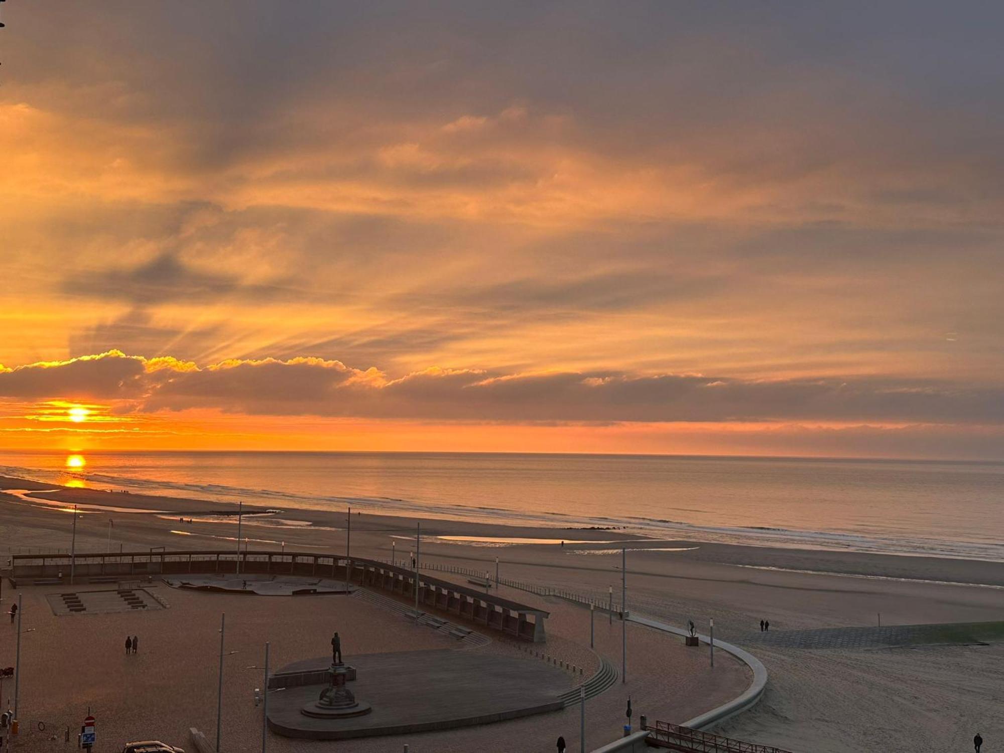 Genieten Van De Vlaamse Kust Met Prachtig Zeezicht De Haan Exteriér fotografie